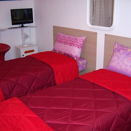 Bed And Breakfast Geckos Brindisi Bagian luar foto