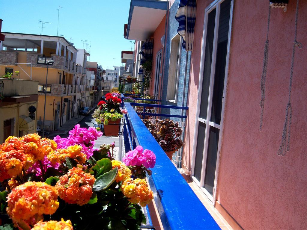 Bed And Breakfast Geckos Brindisi Bagian luar foto