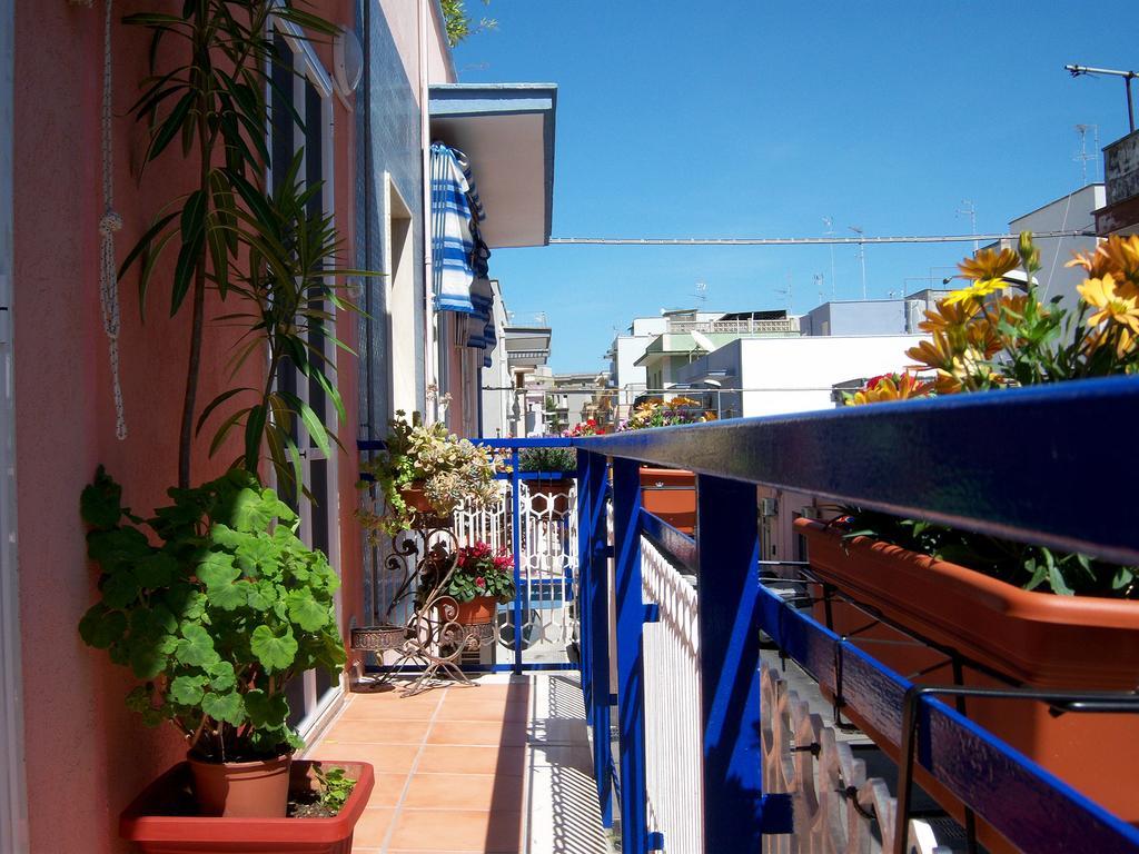 Bed And Breakfast Geckos Brindisi Bagian luar foto