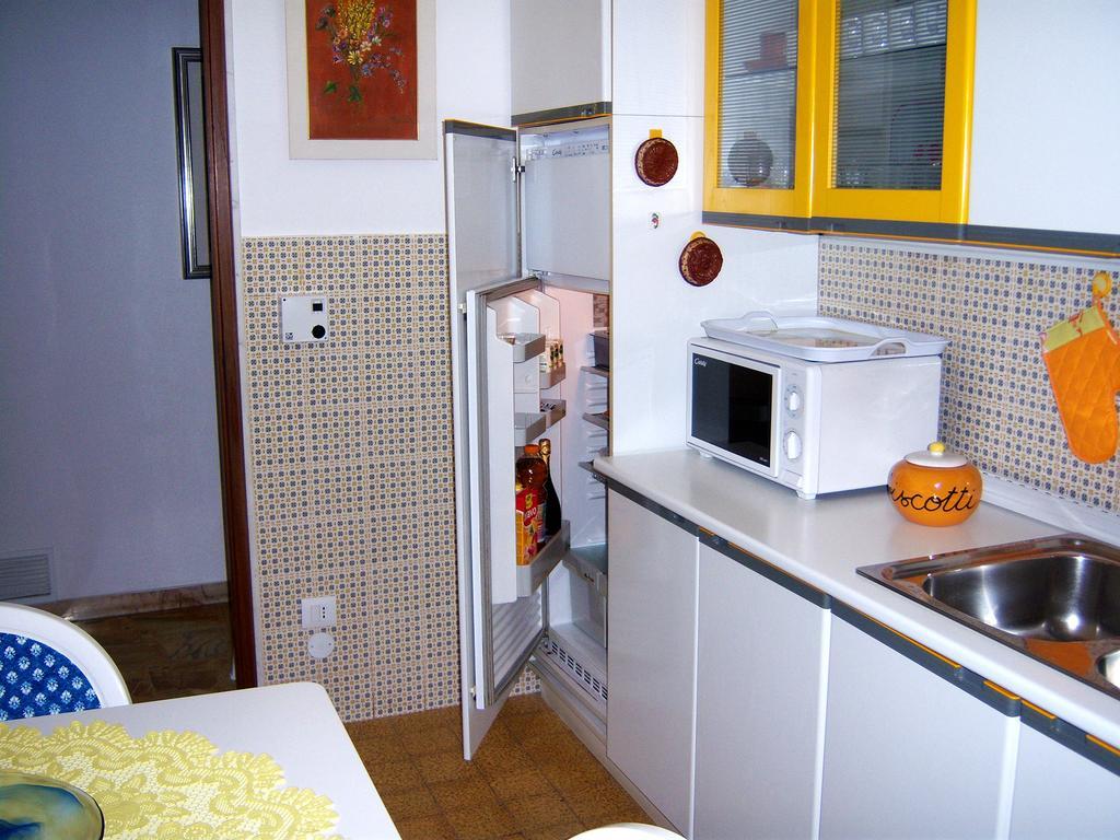 Bed And Breakfast Geckos Brindisi Bagian luar foto