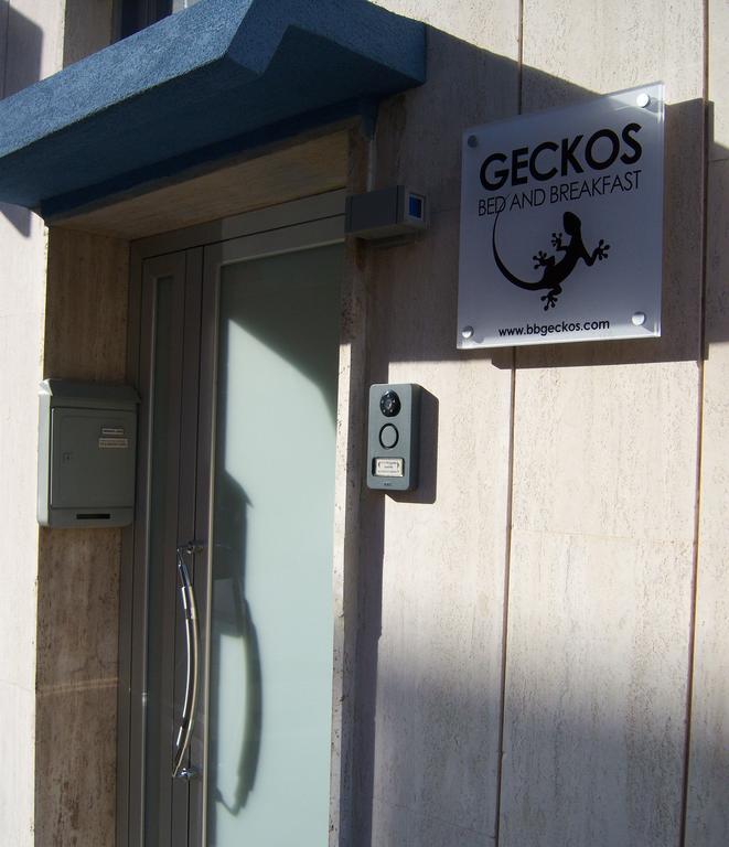 Bed And Breakfast Geckos Brindisi Bagian luar foto