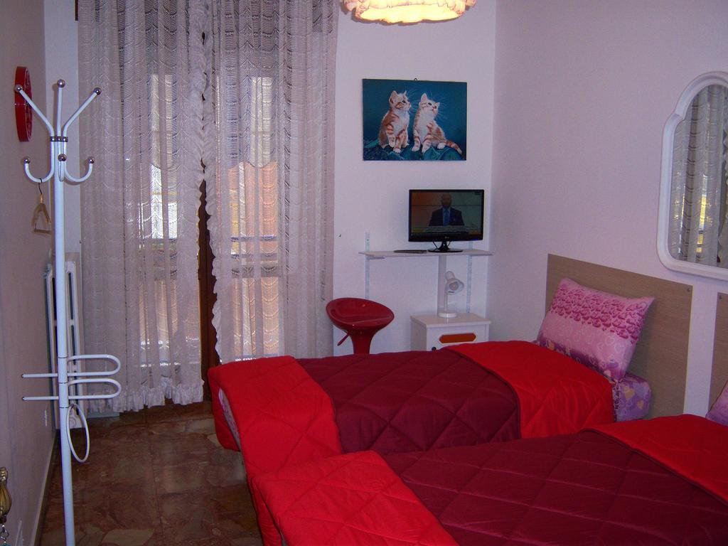 Bed And Breakfast Geckos Brindisi Bagian luar foto